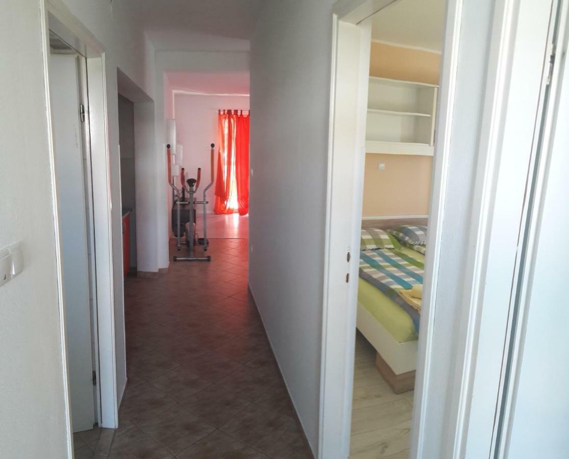 Apartmani Ivana Lopar Ngoại thất bức ảnh